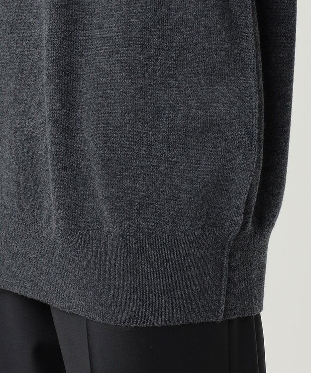 23区 【R(アール)】ウールカシミヤ クルーネックニット チャコールグレー系