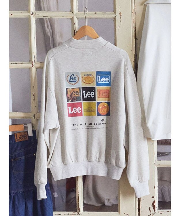 earth music&ecology Ｌｅｅ×ｅ．ｍ．ａ．ｅ．バックプリントプルオーバー Oatmeal