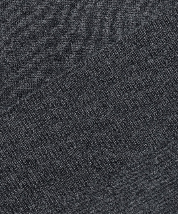 23区 【R(アール)】ウールカシミヤ クルーネックニット チャコールグレー系