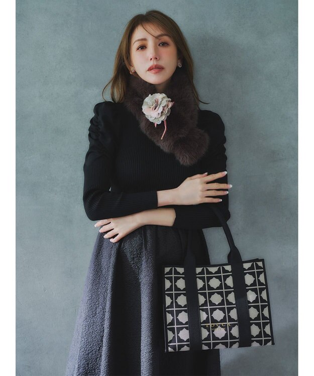 TOCCA 【百田夏菜子さん着用】【ブローチ取り外し可】BIJOUX RIBBON FURTIPPET ティペット ライトグレー系