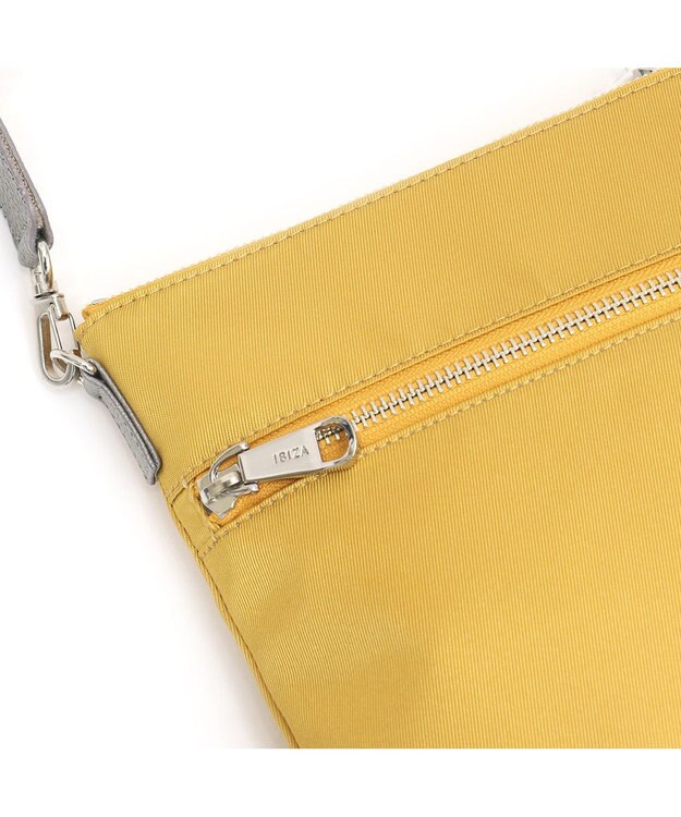 IBIZA シウダード　ナイロンショルダーバッグ ライトグレー