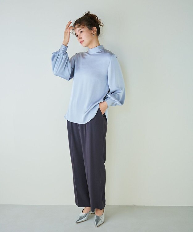 #Newans 【ストレッチ】〈花乃まりあさんコラボ〉ハイネックブラウス サックス