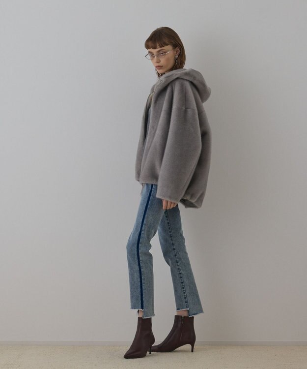 GRACE CONTINENTAL フェイクミンクフードジャケット ライトグレー