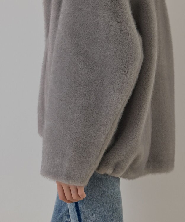 GRACE CONTINENTAL フェイクミンクフードジャケット ライトグレー