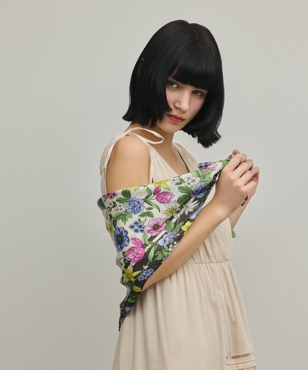 GRACE CONTINENTAL フラワーシルクスカーフ キナリ