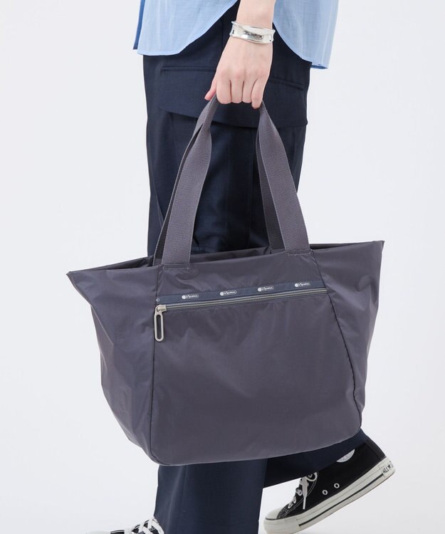 LeSportsac ESSENTIAL E/W ZIPTOP TOTE/シャドウグレーC シャドウグレーC