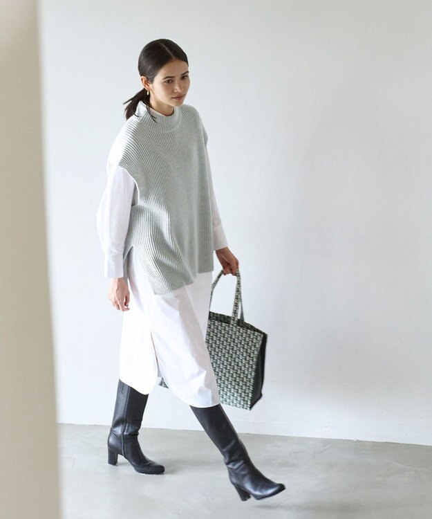 UNFILO 畔ニットベスト グレー