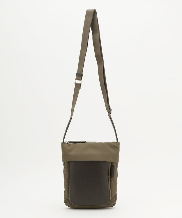 Y'SACCS リサイクルナイロン×カウレザー ラップポシェット カーキ