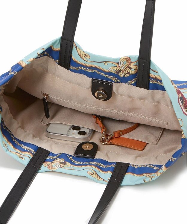 TOPKAPI 【TREASURE TOPKAPI】マイルドサテン スカーフ柄 巾着 トート バッグ ブルー