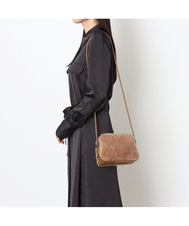 UNBILLION カシュカシュ cachecache / フェイクボアミニショルダー ベージュ