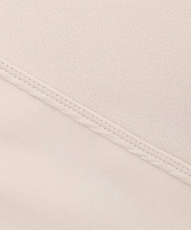 UNFILO BEAUTY MOVE ペプラムブラウス アイボリー