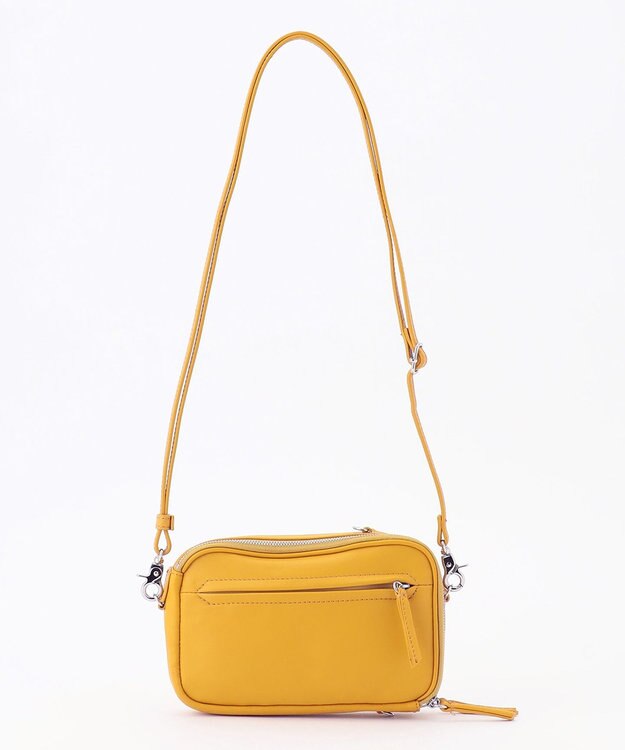 Y'SACCS イタリアンシープ多機能ポシェット マスタード