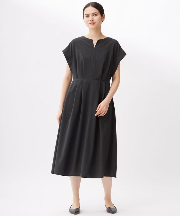 自由区 L 【17号サイズまで展開・カタログ掲載・UVカット・洗える】ウーステッドライク ワンピース ネイビー