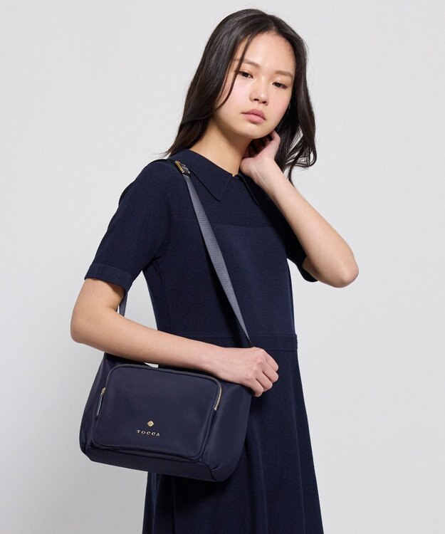 TOCCA 【宮本茉由さん着用】OPENING SENSE NYLONBAG ショルダーバッグ ネイビー系