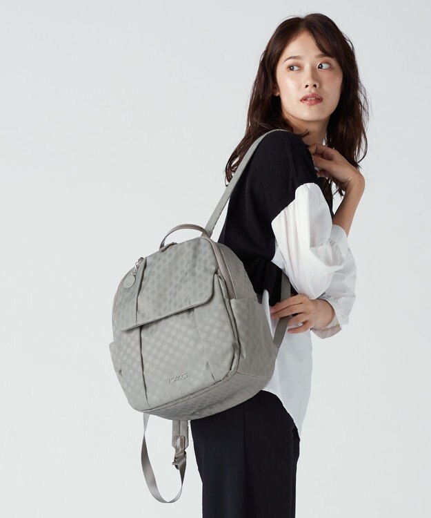 Y'SACCS 【ムック本掲載】Polka Dots リュックサック グレージュ