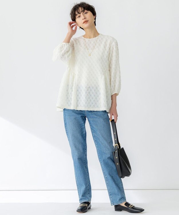 23区 L 【洗える】シアーカットジャカード ブラウス アイボリー系