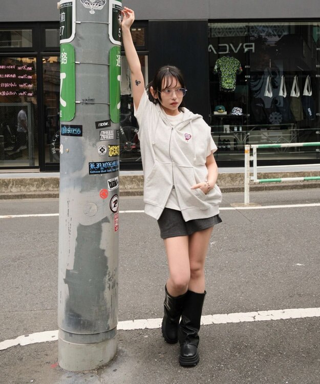 WEGO 【ユニセックス着用ITEM/MLサイズ展開】ワンポイントノースリジップパーカー アッシュグレー