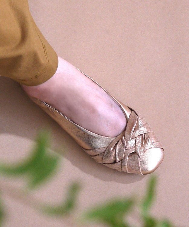 nouvelleRobe Oū 【本革・高反発】Square スクエアトゥ メッシュモチーフパンプス ピンクメタリック