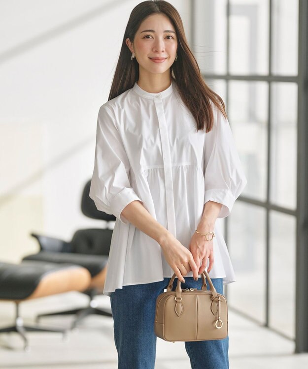 組曲 L 【WEB限定】コンパクトシャーティング ペプラムブラウス アイボリー系