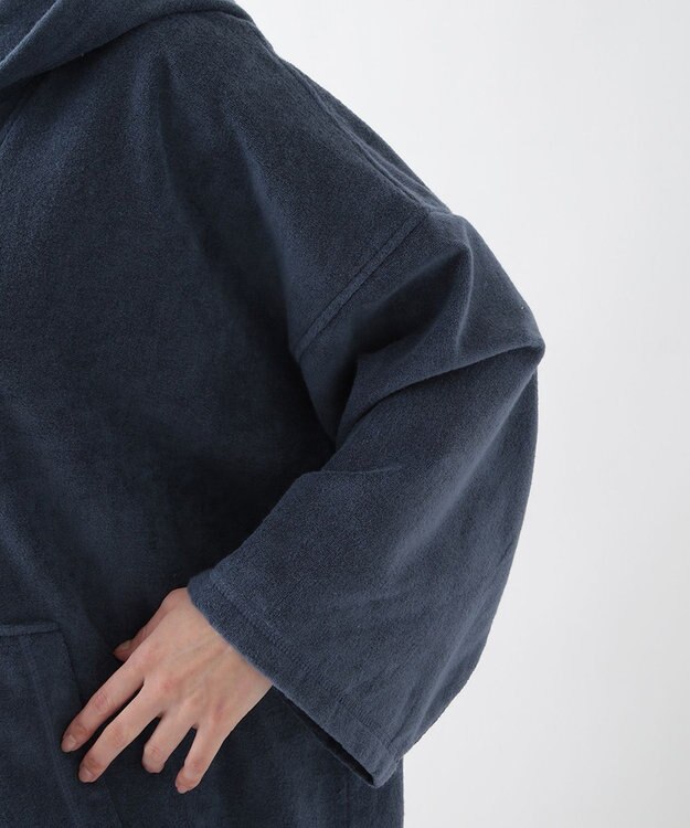 UCHINO エアリータッチ ポケット付サウナポンチョ ダークブルー