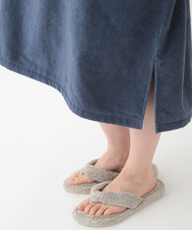 UCHINO エアリータッチ ポケット付サウナポンチョ ダークブルー