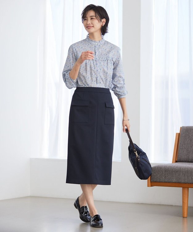 J.PRESS LADIES 【洗える】 LIBERTY Honeydew/Kate&Mil フリルネック ブラウス ブルー系5