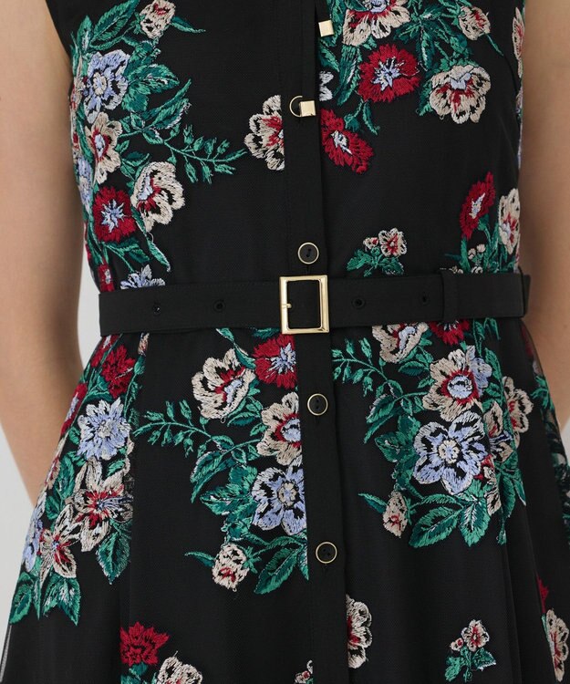 GRACE CONTINENTAL ブーケフラワー刺繍ワンピース ブラック