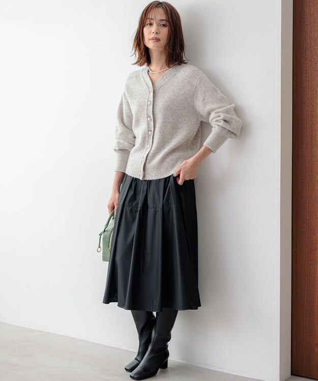 組曲 レザーライクライト タックギャザースカート ブラック系