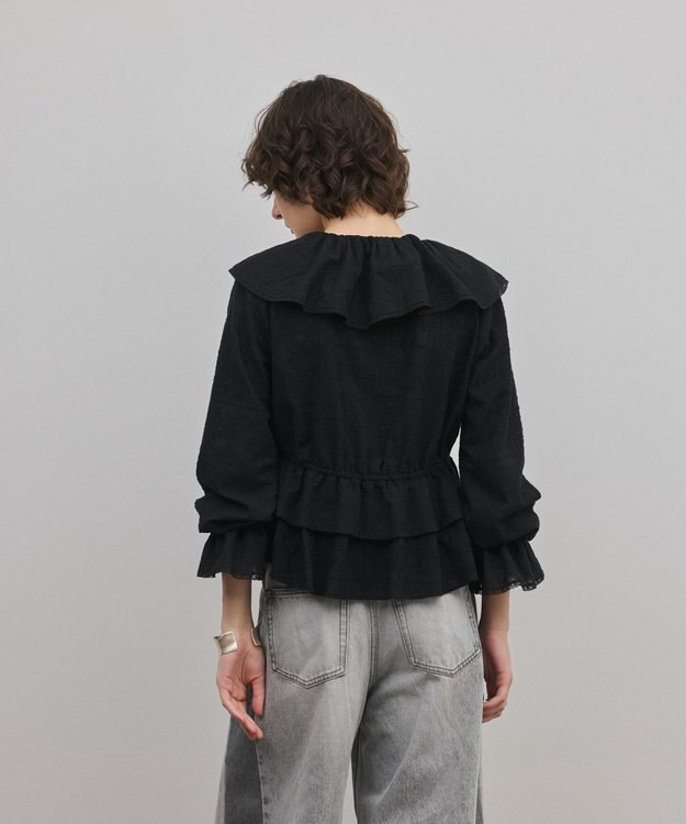 GRACE CONTINENTAL エンブロイダリーフリルブラウス ブラック