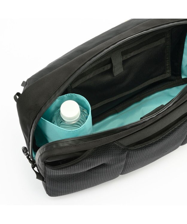 ACE BAGS & LUGGAGE ace. ラグレンティスクロスX ショルダーバッグ A4/13.3インチPC収納 高強度 高撥水 軽量 20066 エース ブラック