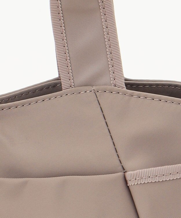 TOCCA 【撥水】T-JARDIN NYLON M トートバッグ M ベージュ系