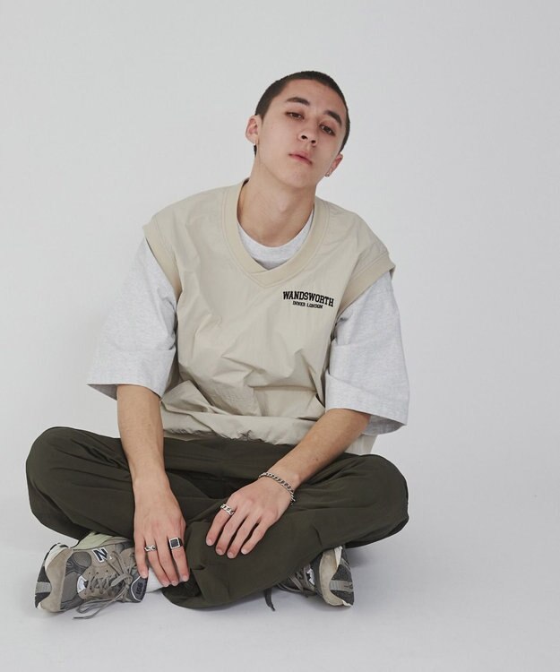 WEGO ナイロンVネックベスト ベージュ