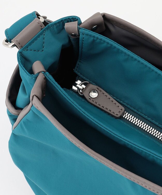 Y'SACCS 【ムック本掲載】タスランナイロンショルダーバッグ ブルー