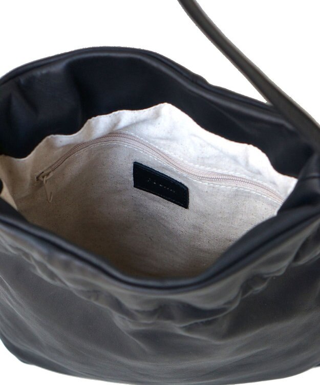 FOLNA RD ソフトレザー巾着ショルダーバッグ ブラック