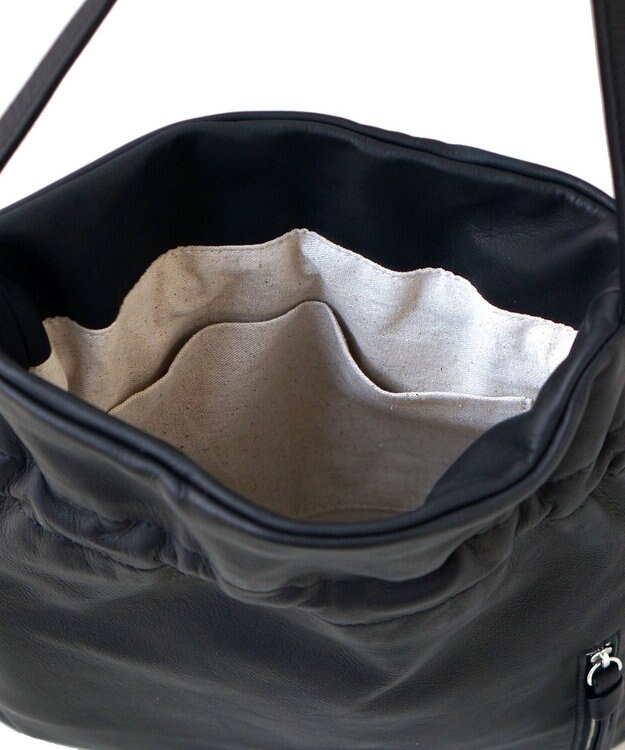 FOLNA RD ソフトレザー巾着ショルダーバッグ ブラック