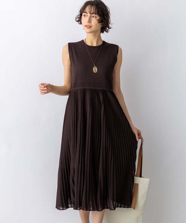 23区 【先行予約】プリーツニット ワンピース ダークブラウン系