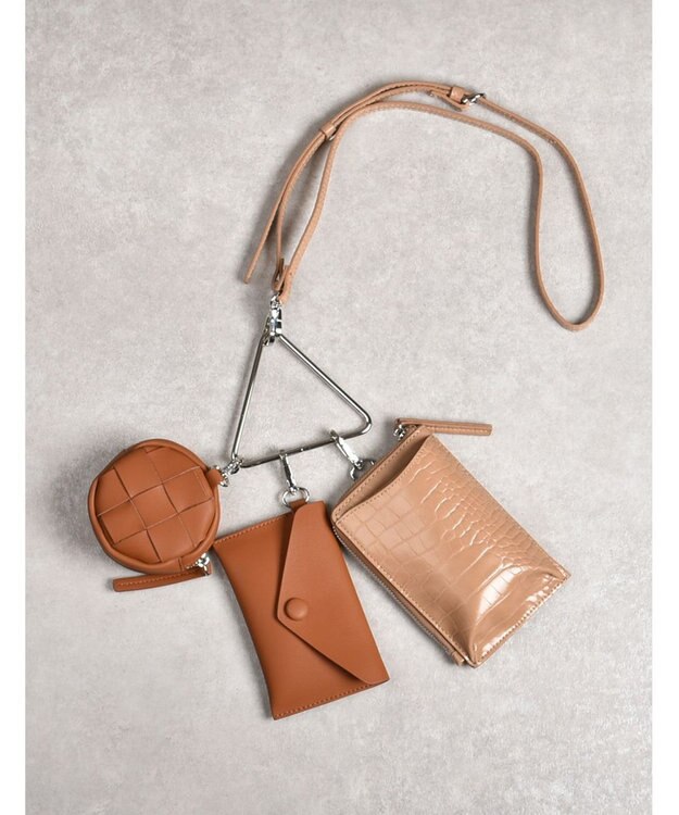 LA BAGAGERIE 【MONICA】トライアングルマルチショルダーバッグ キャメル