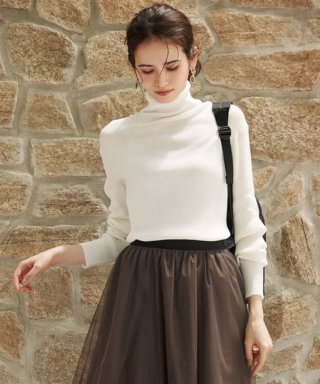 23区 L 【SLOW/一部店舗限定】シアーリブ タートルネックニット アイボリー系