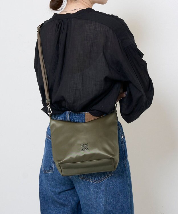 russet シンプルショルダーバッグ【クラウズナイロン】(CE-1467) Khaki