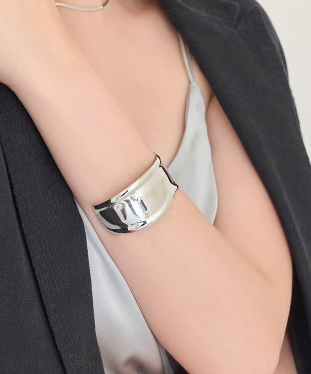 Phoebe <オンワード限定セット>ワンストロークハートコードネックレス×アークカフワイドバングル シルバー