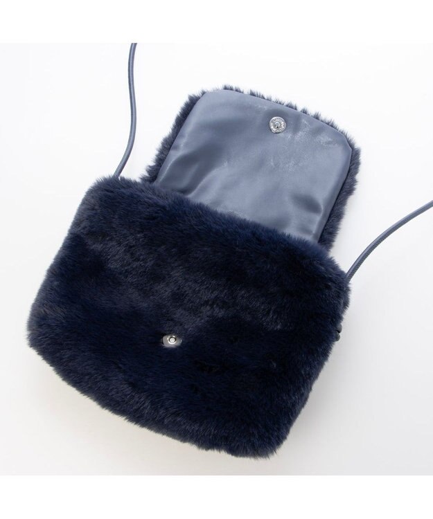 UNBILLION カシュカシュ cachecache / エコファーシンプルフラップショルダー ネイビー