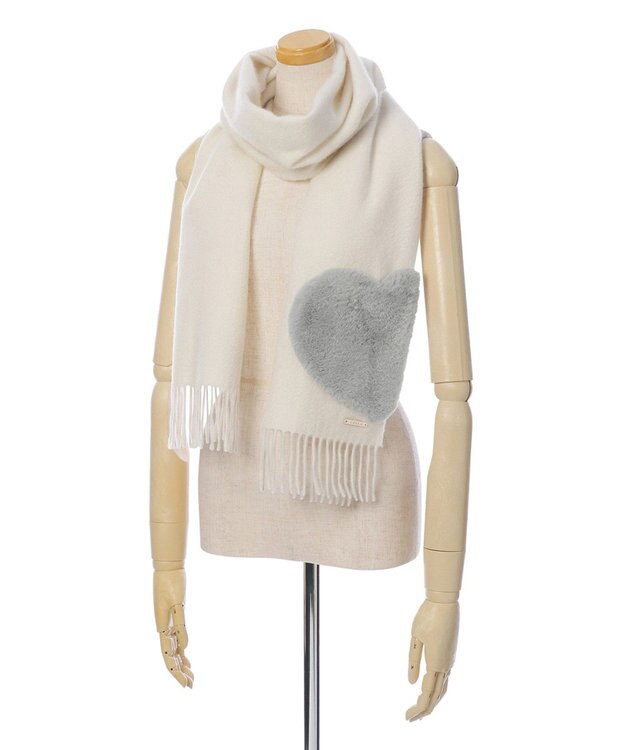 MOONBAT 【WEB限定】フルラ (FURLA)エコファー付きマフラー 無地×ハート　ウールマフラー ロゴプレート付き オフホワイト