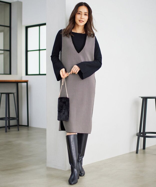 自由区 【セットアップ対応・洗える】レーヨンストレッチフレアスリーブ ニット ブラック系