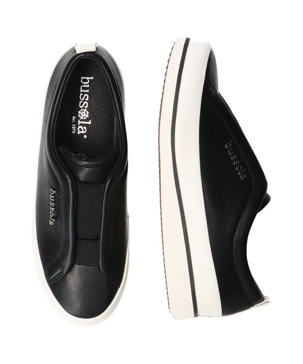 INTER-CHAUSSURES 【BUSSOLA】撥水フラットスリッポンスニーカー ブラック