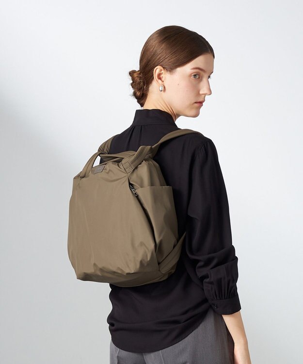 Y'SACCS 【ナイロンタフタ】トラベルショルダーリュック mini ベージュ系その他