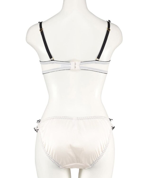 San-ai Resort（三愛水着楽園） 【WEB限定】フェミニンプティハートブラジャー＆ショーツセット 【northerly】 ホワイト