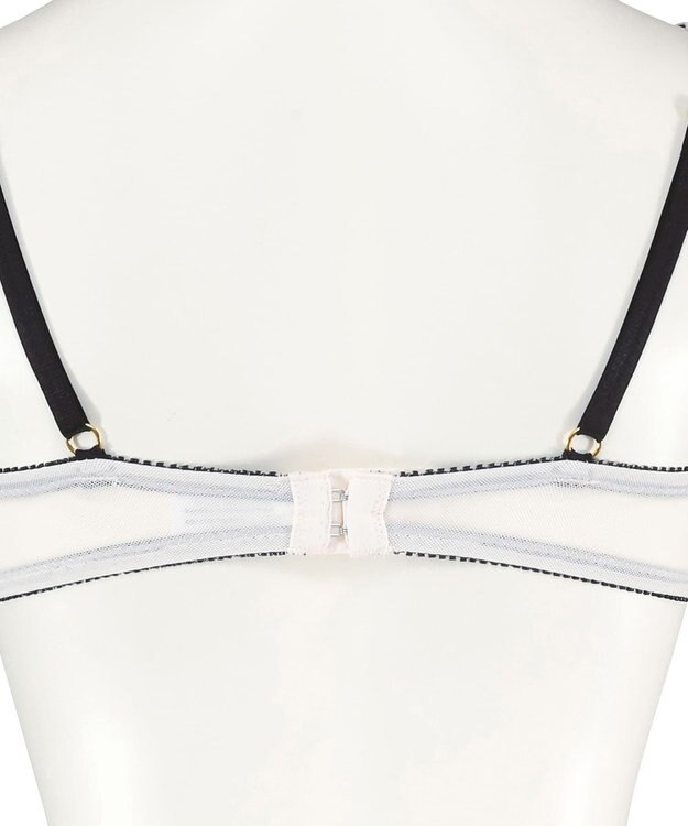 San-ai Resort（三愛水着楽園） 【WEB限定】フェミニンプティハートブラジャー＆ショーツセット 【northerly】 ホワイト