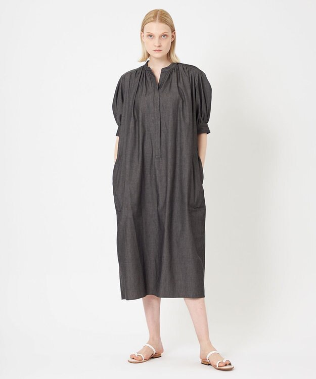 BEIGE， POMEGRANATE / ギャザーワンピース Chambray Black