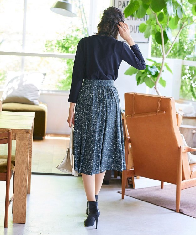 Tiaclasse 【洗える】1枚でコーディネートが決まる花柄ニットドッキングワンピース ネイビー