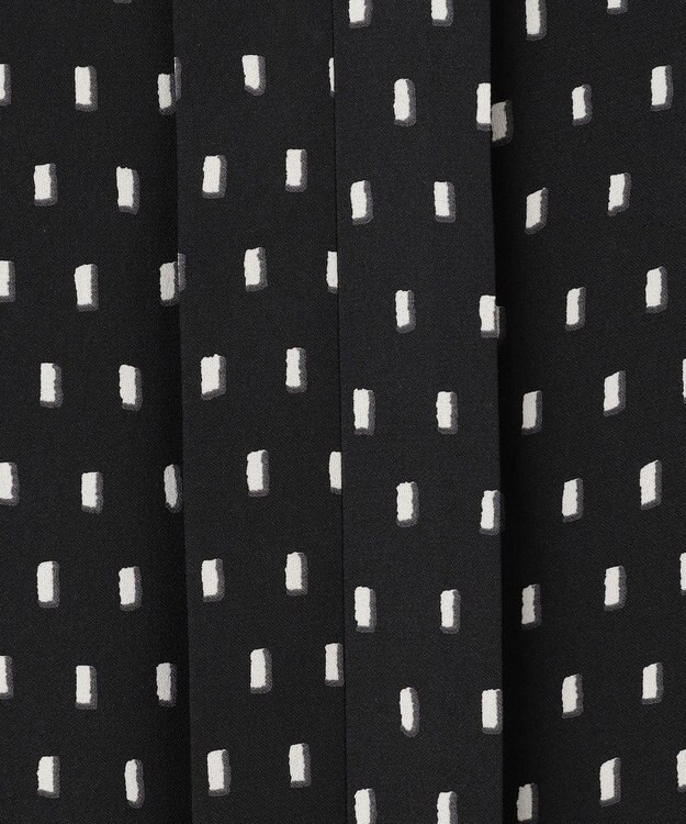 ICB L 【新色追加・WEB限定】BackSatinAmunzen キーネックブラウス ブラックドット系